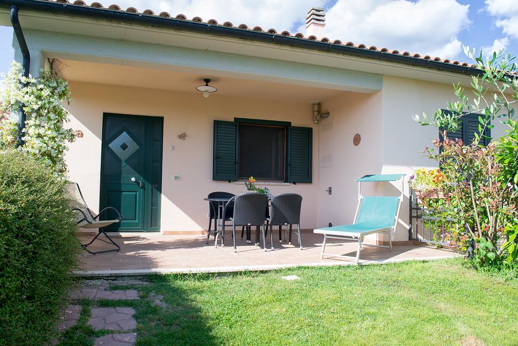 Poggio Degli Olivi Guest House Saturnia Exterior photo